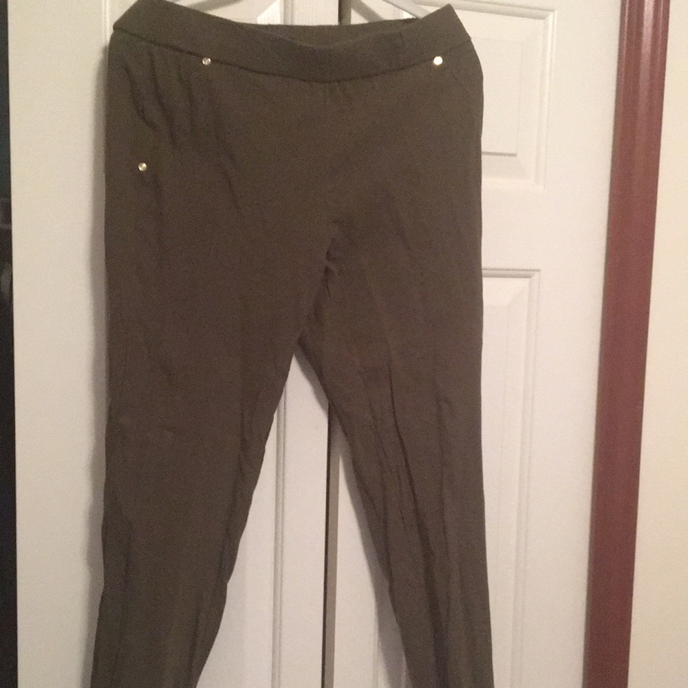 Size8 olive pant